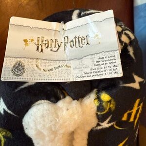 Harry Potter Men's Slippers - Black and Yellow